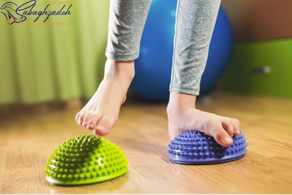 حرکات اصلاحی برای صافی کف پا